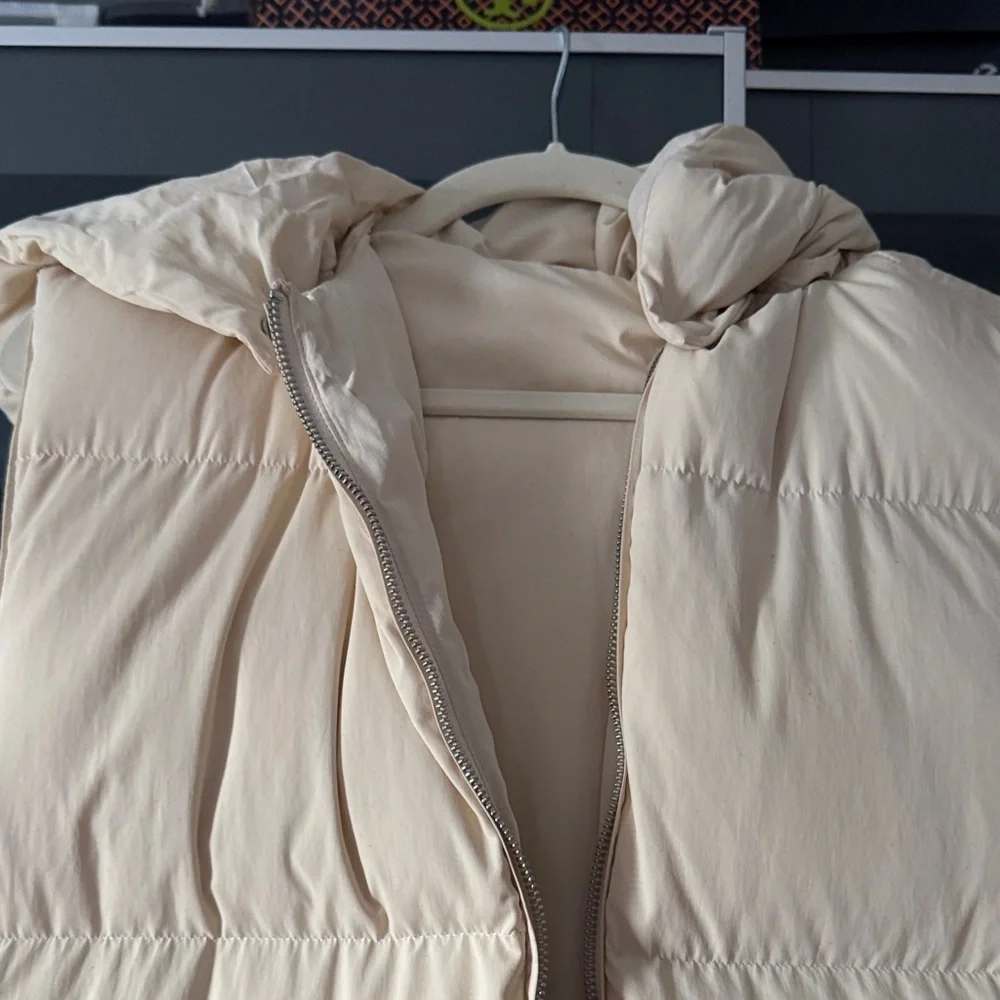 Tory Burch Cream Long Down Vest size S